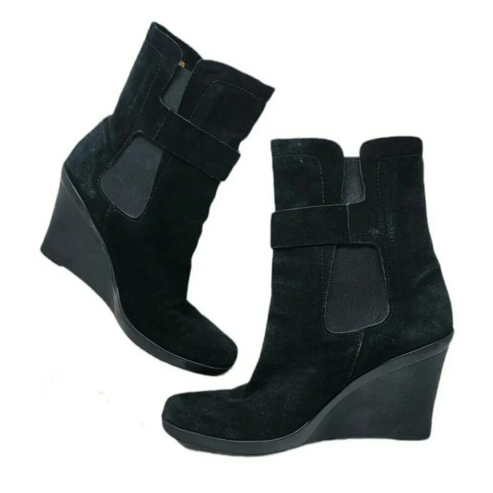 Circa Joan and David Suede Wedge Booties Size 8M